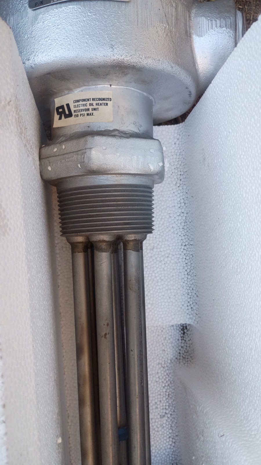 NEW Open Box Chromalox ARMTO-304E2T2 4kW 480V 3Ph Oil Immersion Heater