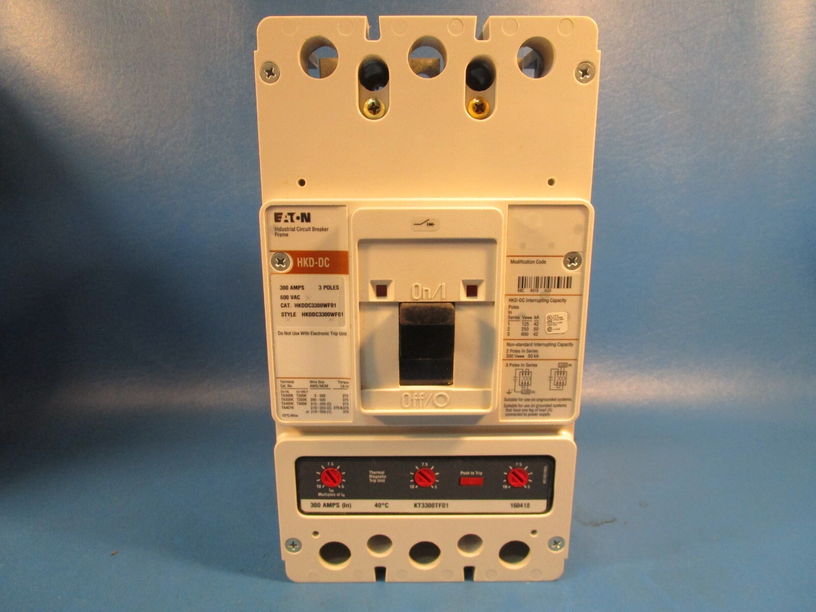 Eaton HKDDC3300WF01, Molded Case Breakers (MCCBs) HKDDC 3P 300A 600V 50/60Hz 3Ph