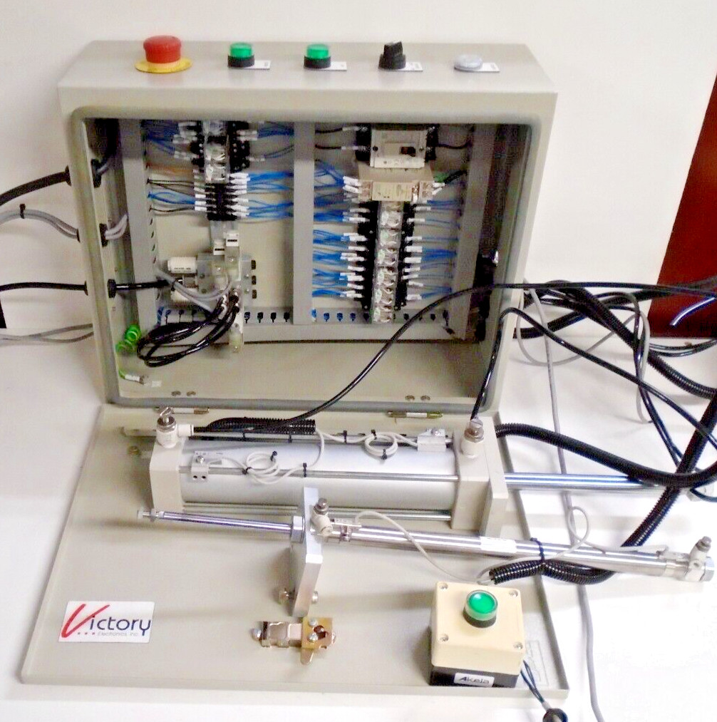 Industrial Control Box w/ Pneumatic Cylinders | CSA2-FA-63B-250 | CMK2-LB-20-340