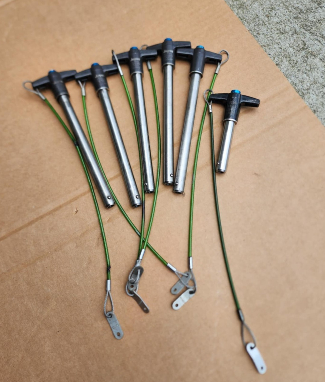 Lot of 6 Jergens KLP 801094 (5)/KLP 801086 (1) Quick Release Pin T-Handles Used