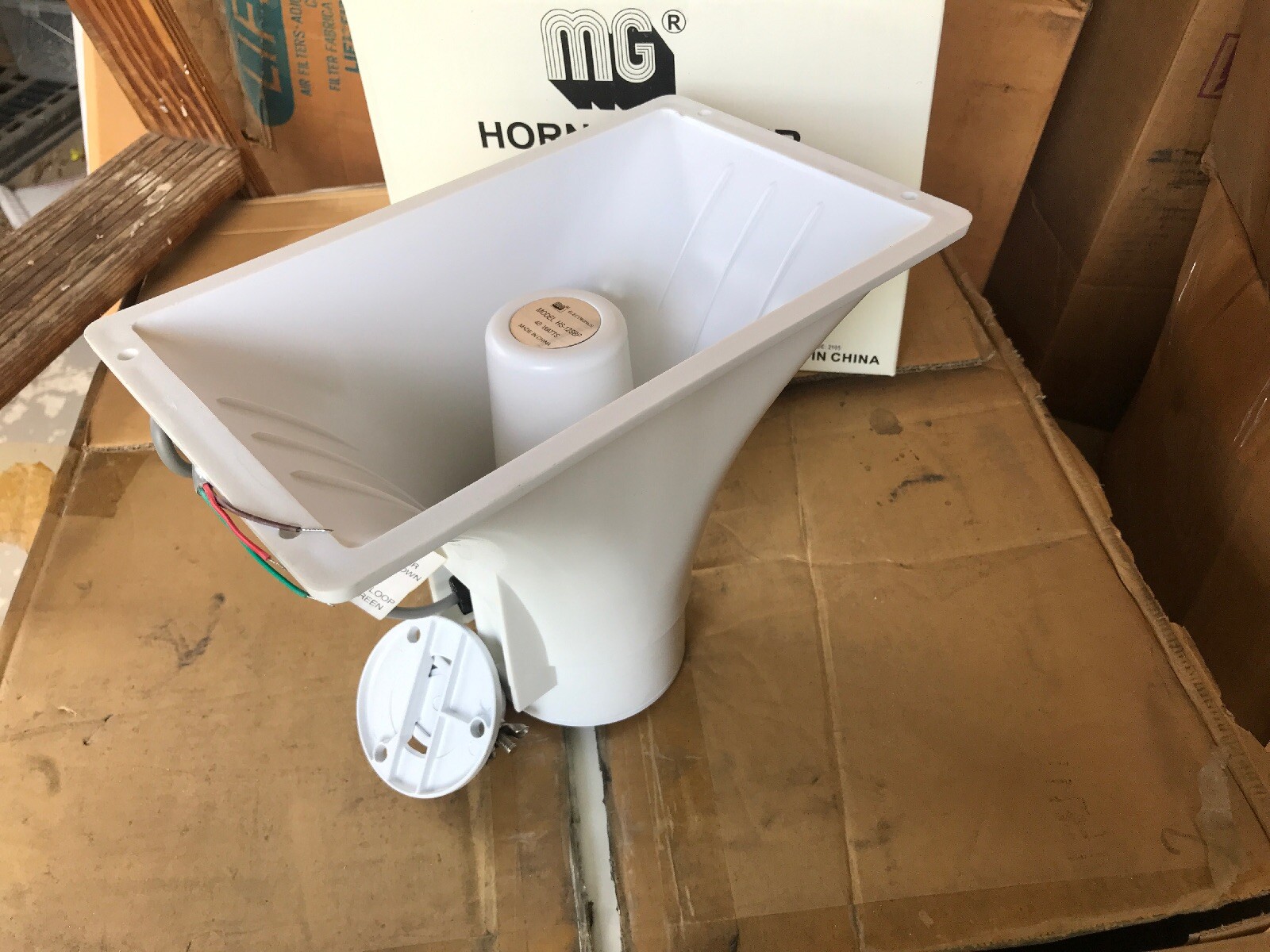 MG Electronics Horn Loud Speaker HS-12SBP 40w 8 Ohm White Sports church Quality