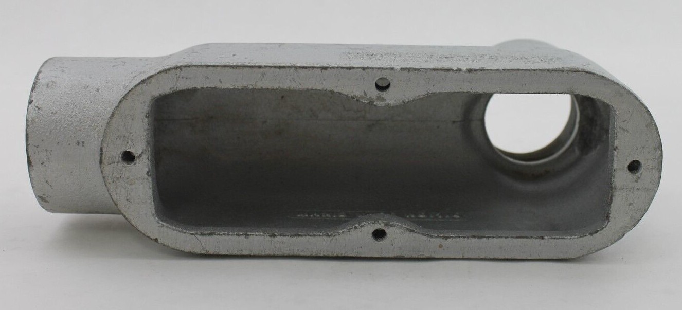 Crouse-Hinds LB58 1-1/2″ Conduit Outlet Body