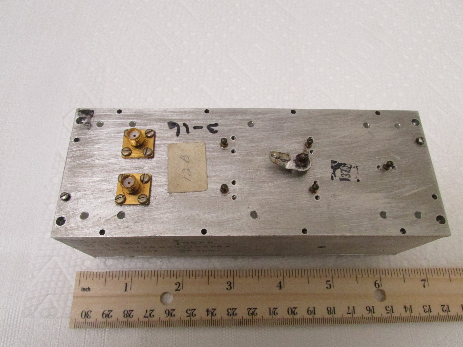 Microwave RF Module With Gold Plated SMA Connectors From AUL Signal Generator