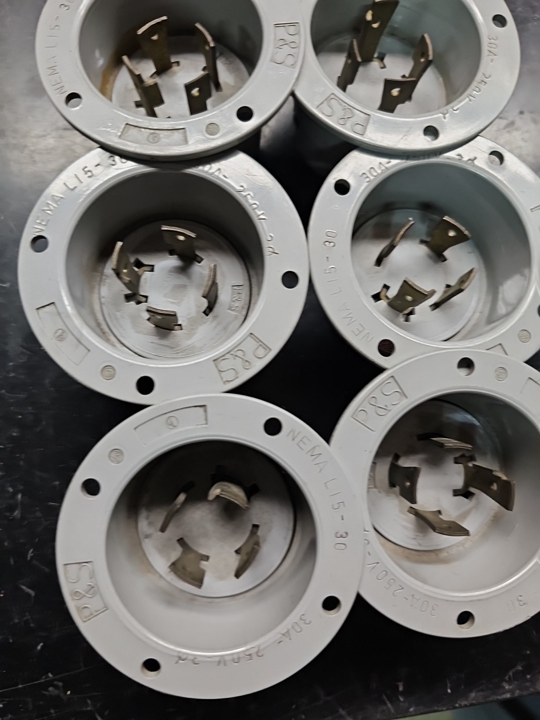 Lot 9 Pass & Seymour L15-30 Receptacle 30A 250V *FREE SHIPPING*