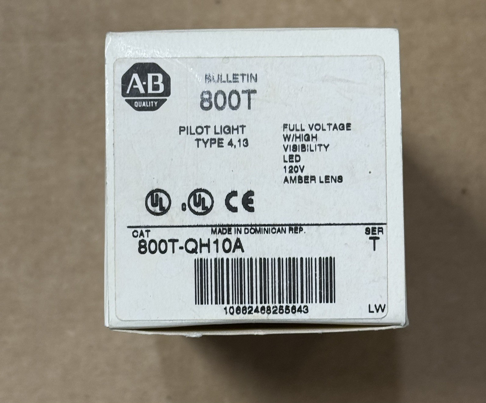 NEW ALLEN BRADLEY 800T-QH10A PILOT LIGHT AMBER