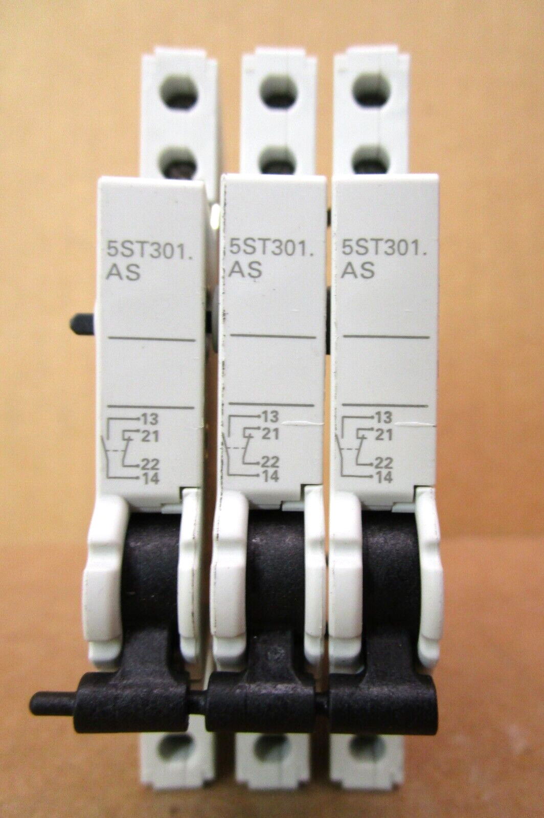 Siemens 5ST3010 Auxiliary Circuit Switch Lot of 3 Pieces 50689HI