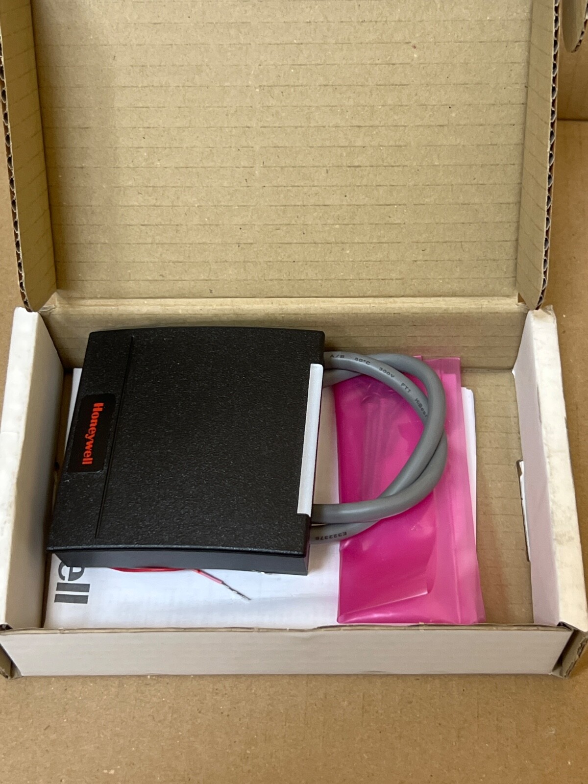 Honeywell Access OM45BHOND OmniClass 2.0 Smart Card Reader