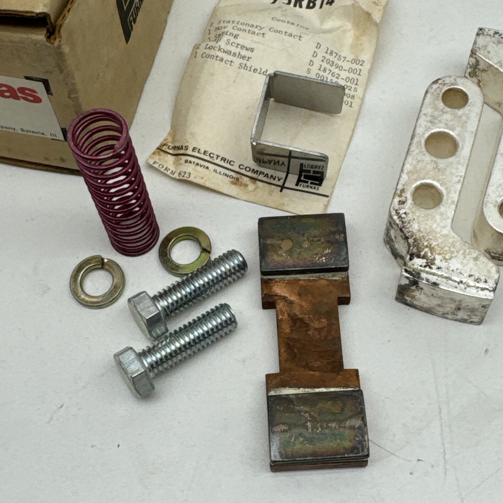 Furnas 75RB14 OEM Replacement Contact Set, Vertical Type Size 4-1/2 Power Pole