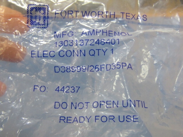 AMPHENOL D38999/26FD35PA Qty of 1 per Lot 37 Position Circular Connector Plug