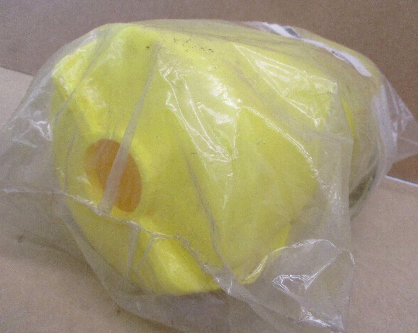 Hubbell HLD2 Plugout Lockout Device High Visibility Yellow 1387OMF
