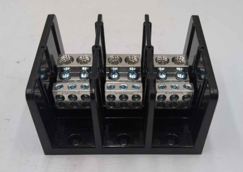 LittelFuse LFD35553 3 Pole Power Distribution Block Powr-Gard Series 350A 600V