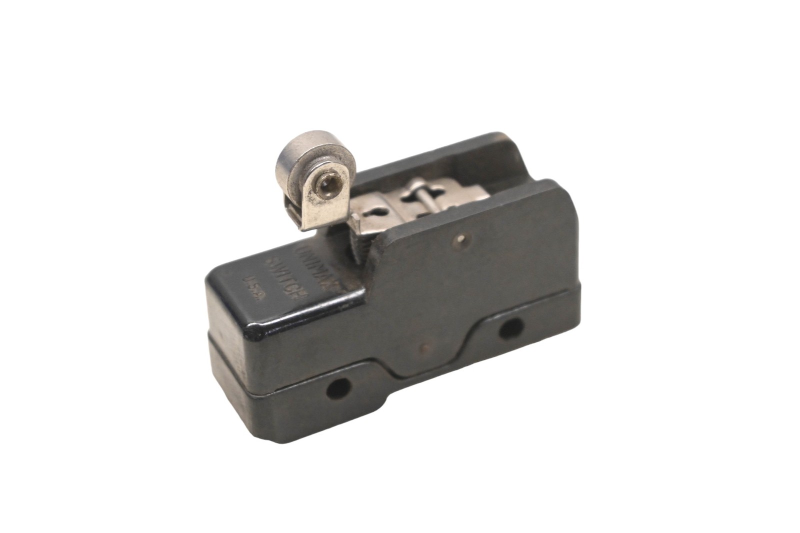 Unimax 9008 20A-125/250/480VAC .25A-250VDC .50A-125VDC Microswitch With Roller