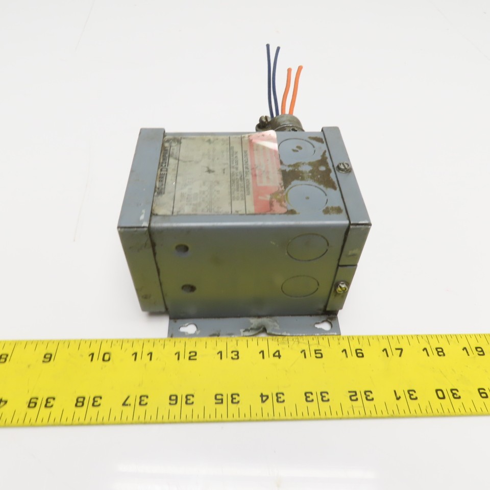 Square D 50SV1A 50VA Dry Type Transformer 240/480V to 120/240V 1Ph 3R