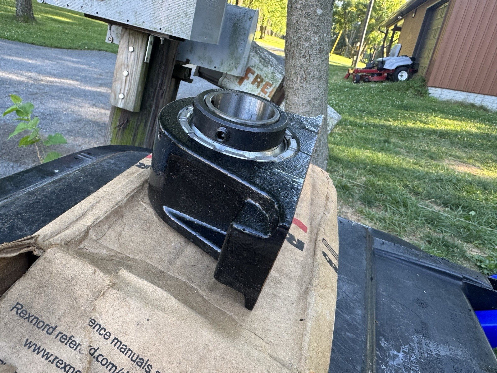 Rexnord BS228068 Pillow Block Spherical Bearing 1-3/4 Rayco Stump Grinder 761402