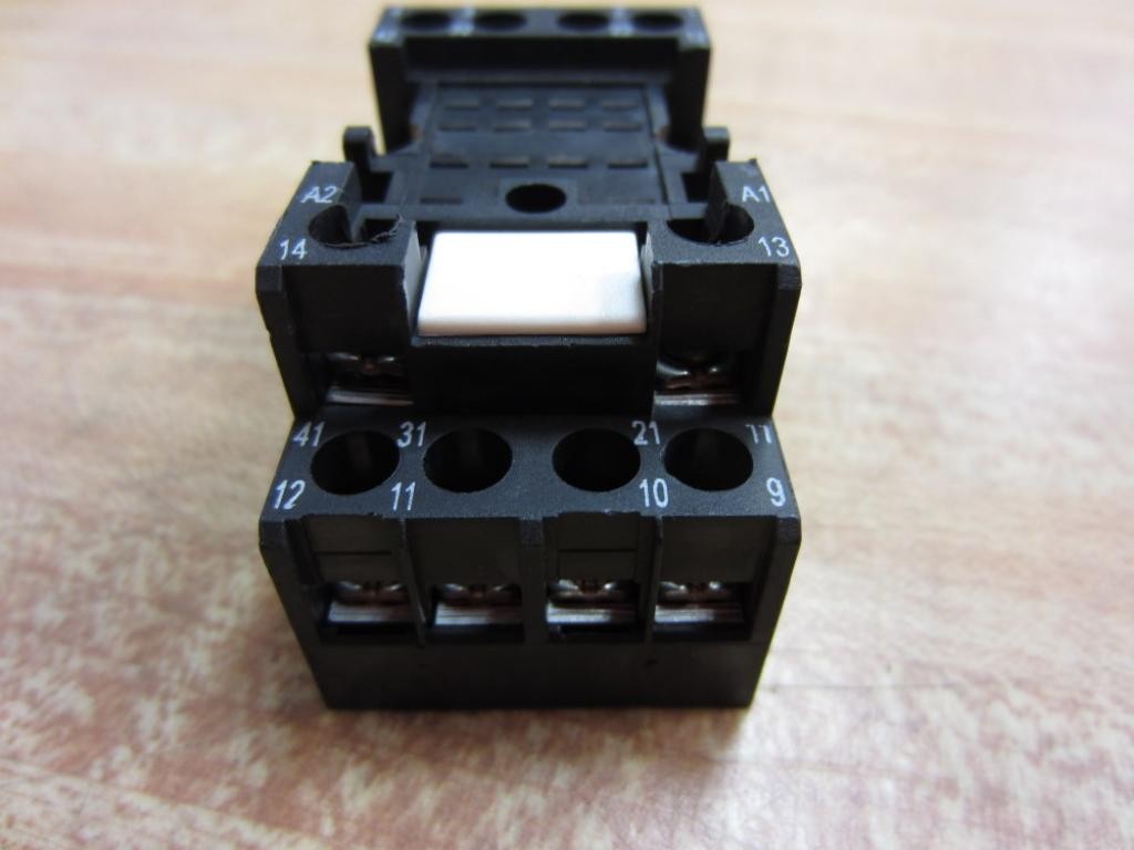 Allen Bradley 700-HN103 Relay Socket 700HN103 (Pack of 3)