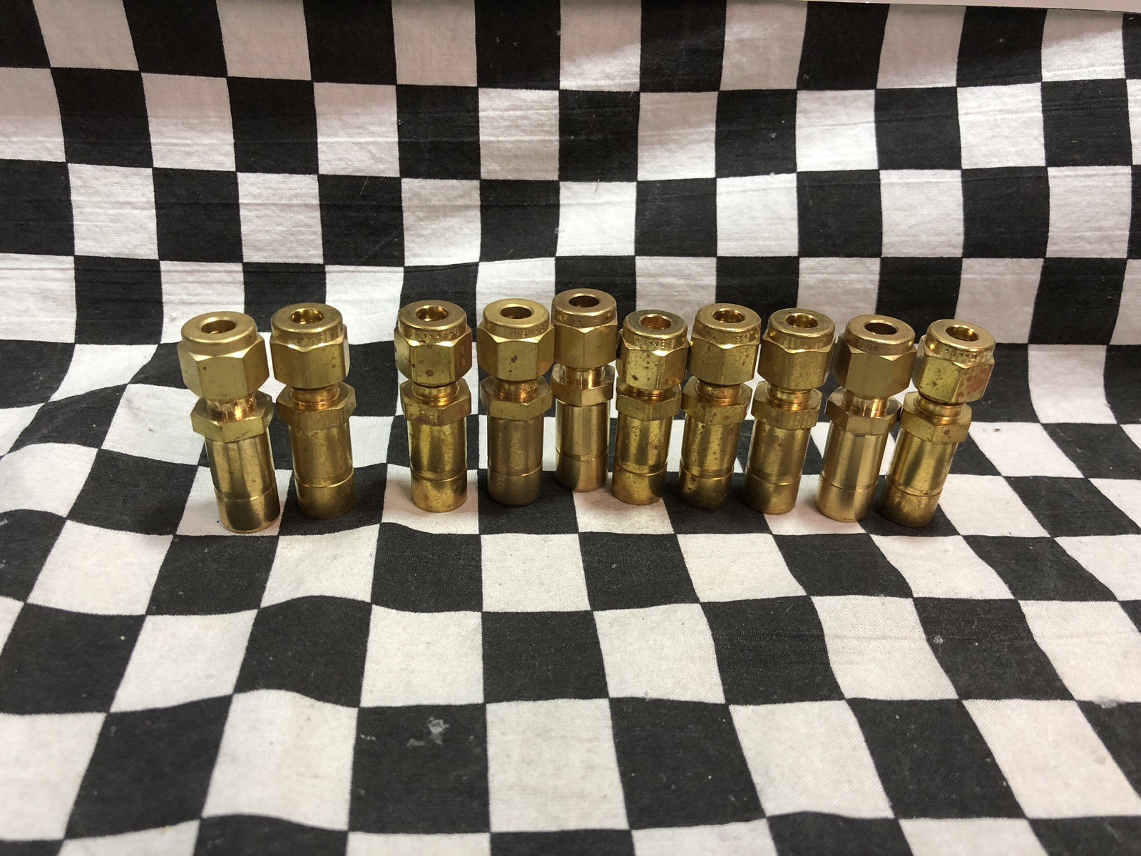 Lot Of 10, Swagelok REDUCER 1/4″ X 1/2″, B-400-R-8, SHIPSAMEDAY#106JF