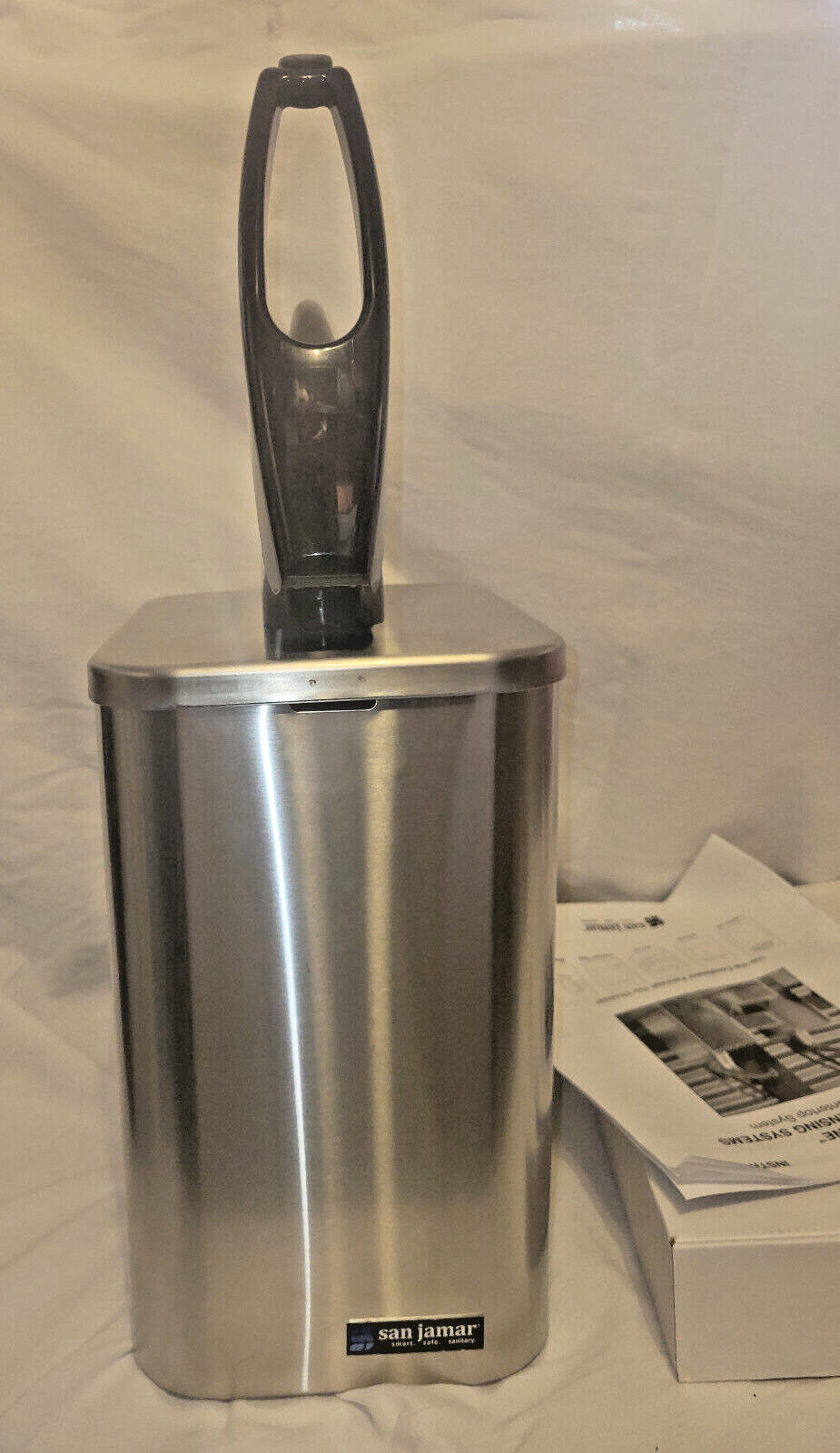 San Jamar Frontline Condiment Dispensing System Soft-Touch Black(see pictures).