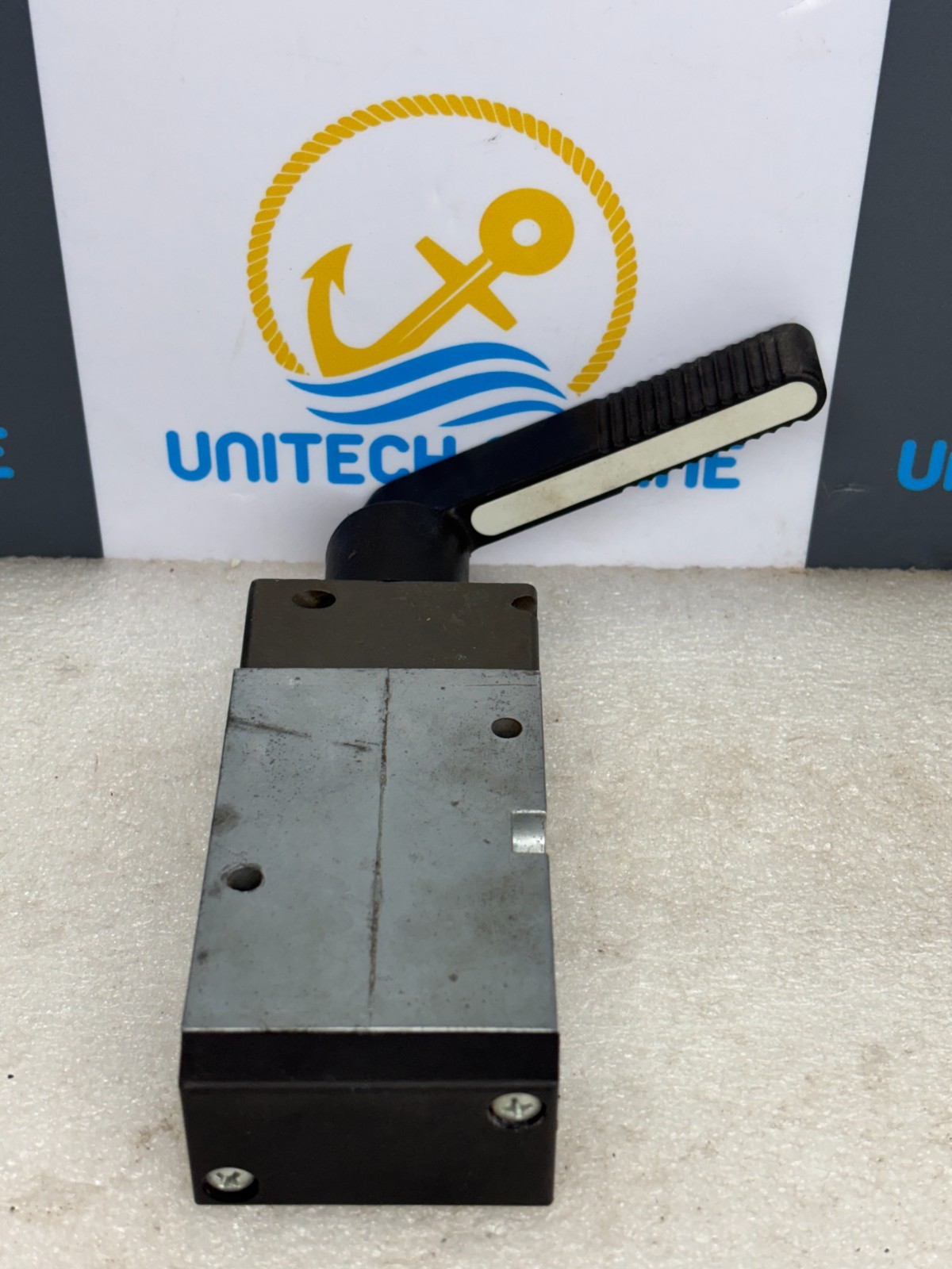 Aventics Pneumatic 5 by 2 Directional valve 5634650100 – 563 465 010 0