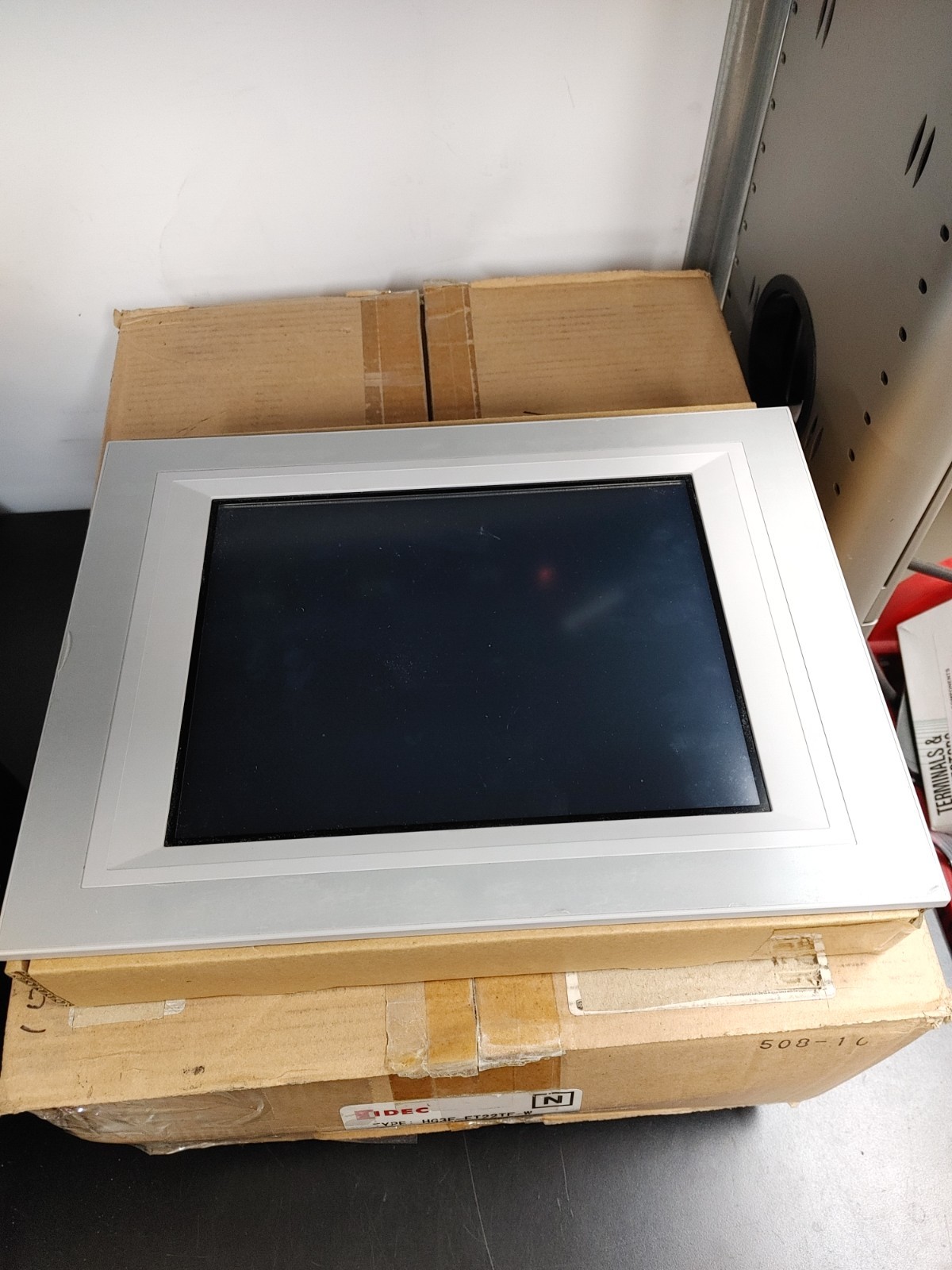 IDEC HG3F-FT22TF-W Operator Interface HMI Display Panel