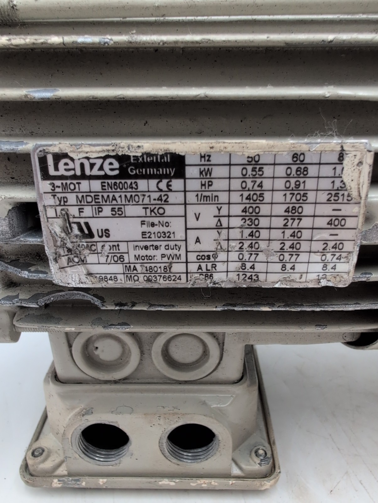 Lenze MDEMA1M071-42 0.68kW 0.91HP 480V 3-Phase Inverter Duty Electric Motor 1705