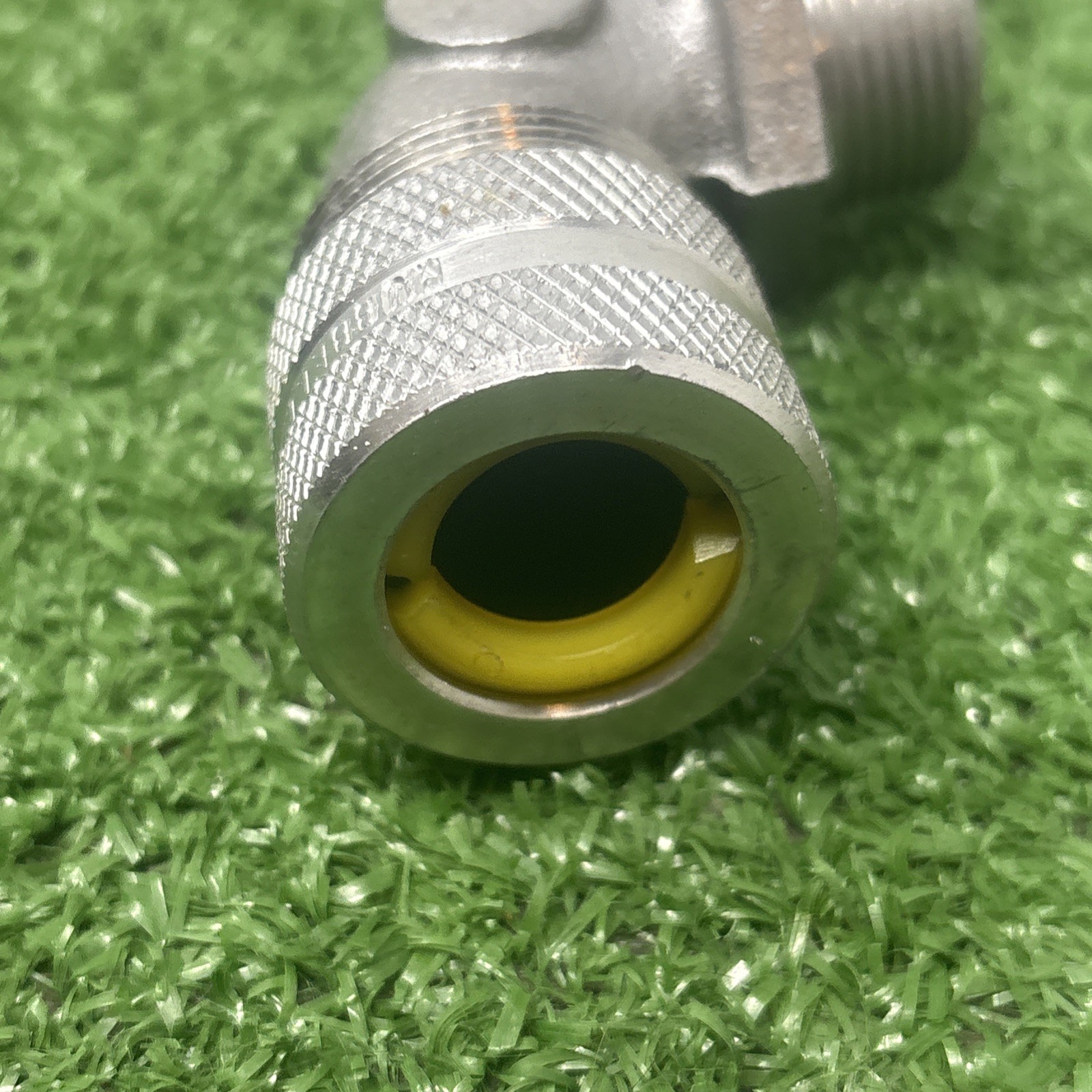 Hubbell Liquid Tight Cord Connector 90° Aluminum, 3/4″, F390 New