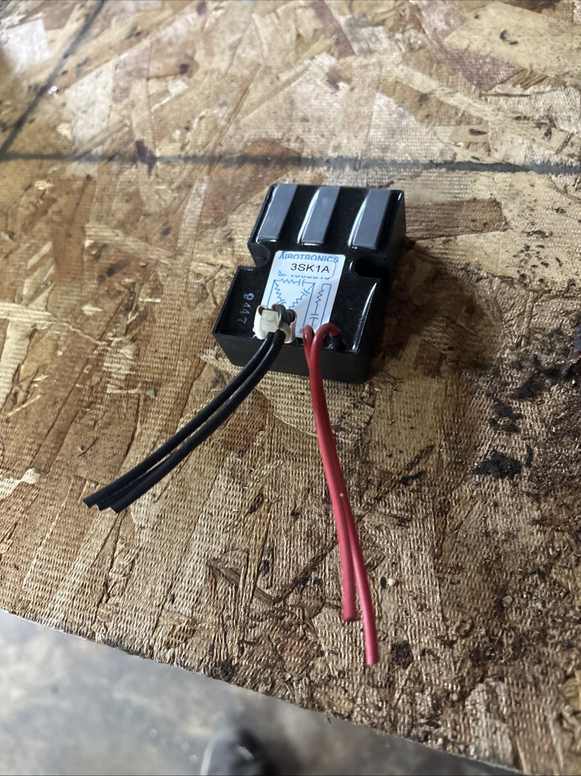 AIROTRONICS WIRE 3SK1A