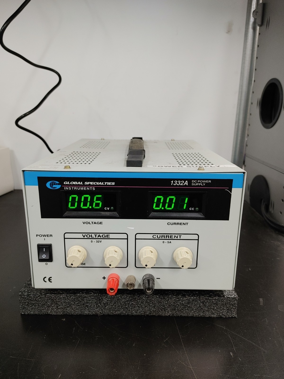 GLOBAL SPECIALTIES INSTRUMENTS 1332A DC Power Supply