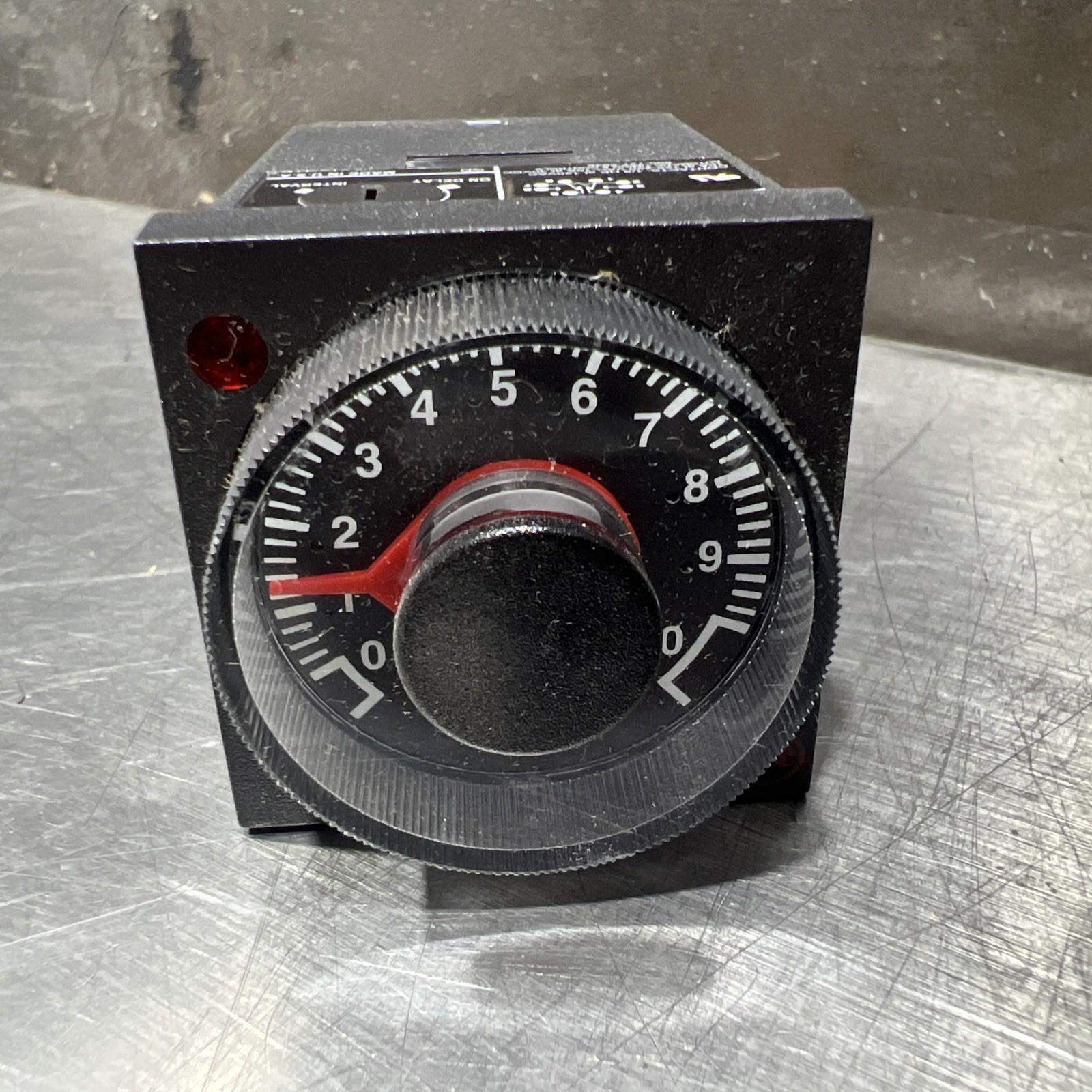 ATC DIVERSIFIED ELECTRONICS 405C-100-F-2-X 1/16 DIN Timer 1 or 10 sec/min/hr