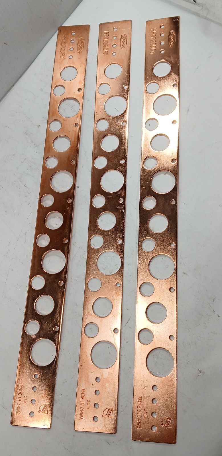 3 NEW PROFLO PFCB20DFG COPPER PLATED PIPE SUPPORT BRACKETS NNB **MAKE OFFER**
