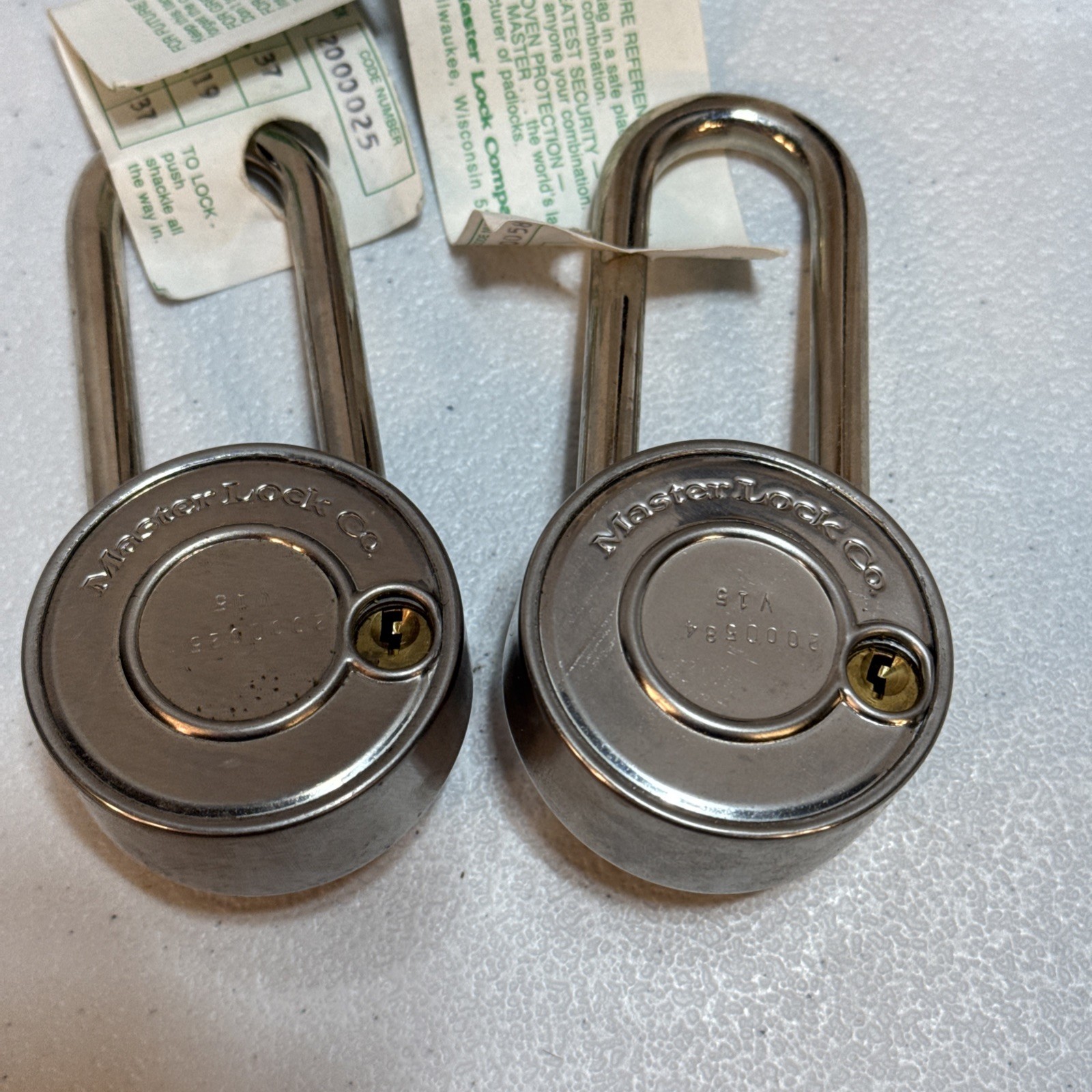 MASTER LOCK 1500LH Combination Padlock,3/4 in, Round, Black OPEN BOX No Key