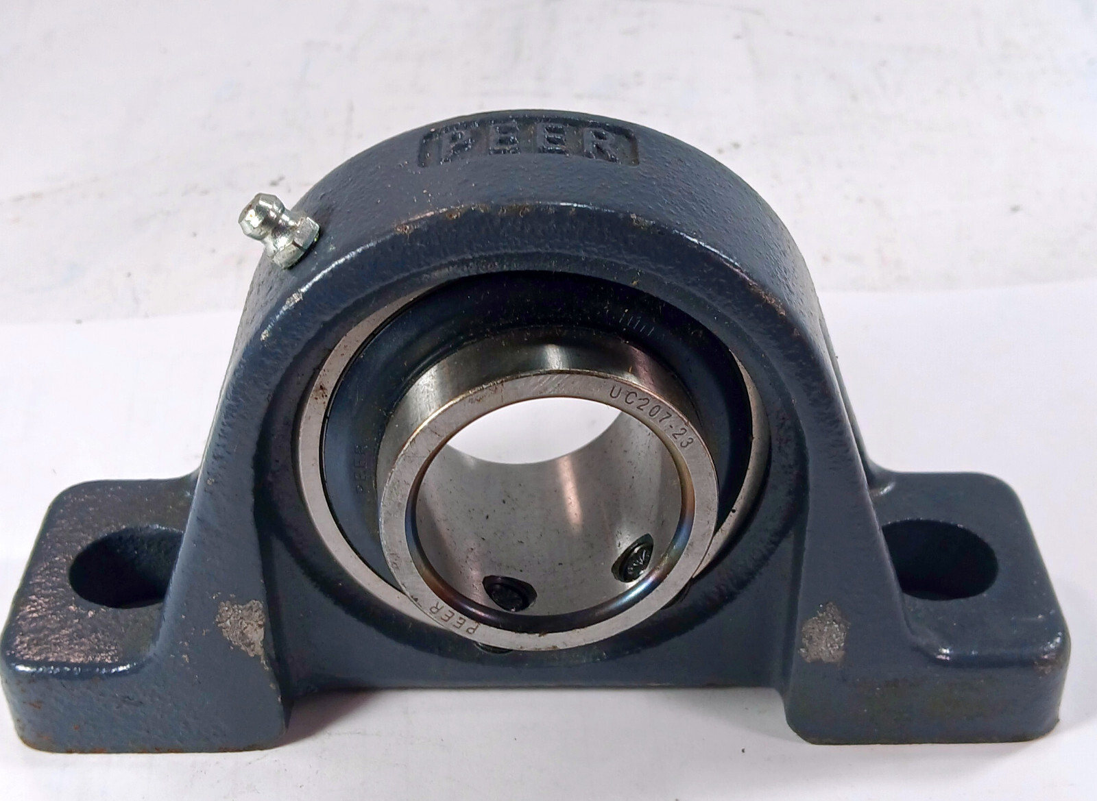 1 NEW PEER P207 2 BOLT PILLOW BLOCK MOUNT W/ UC207-23 BEARING NNB **MAKE OFFER**