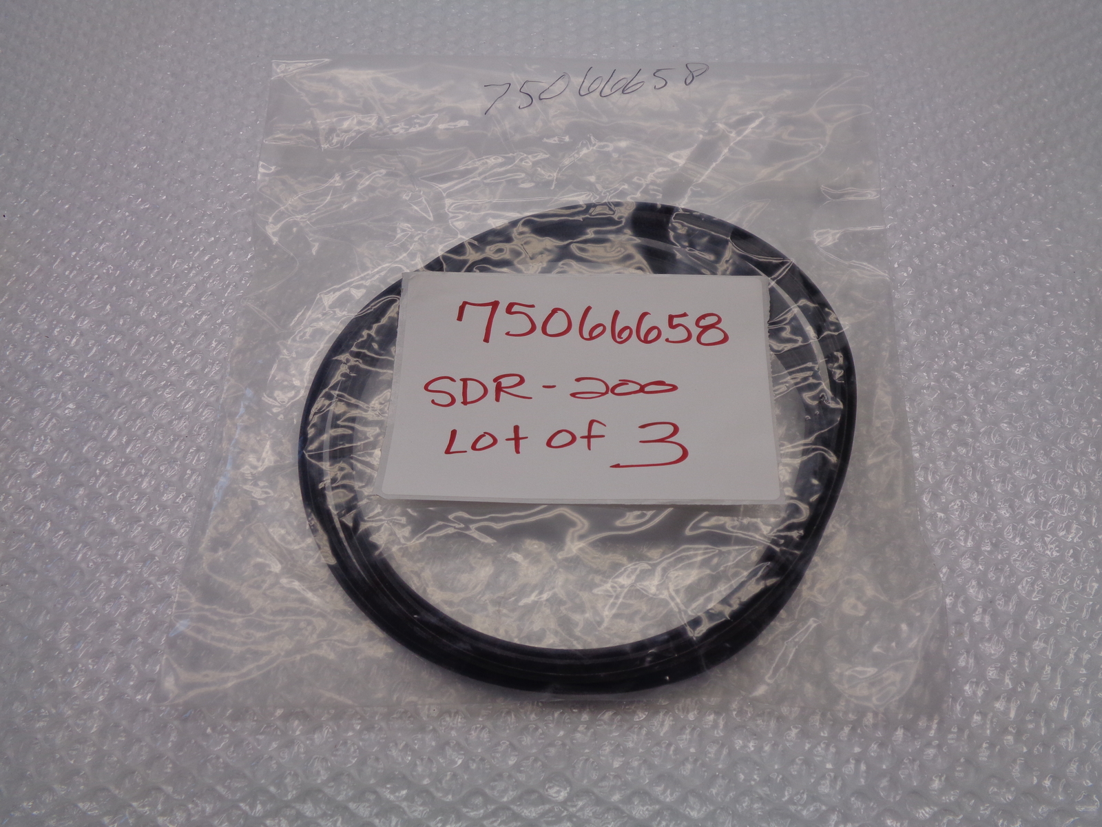 INDUSTRIAL SPARE SDR-200 SEAL LOT OF 3 NSNP