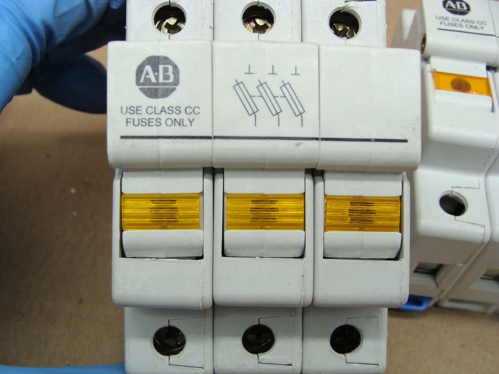 LOT OF 3 ALLEN BRADLEY FUSE HOLDERS 1492-FB3C30-L SER A W/FUSES FNQ-R-5