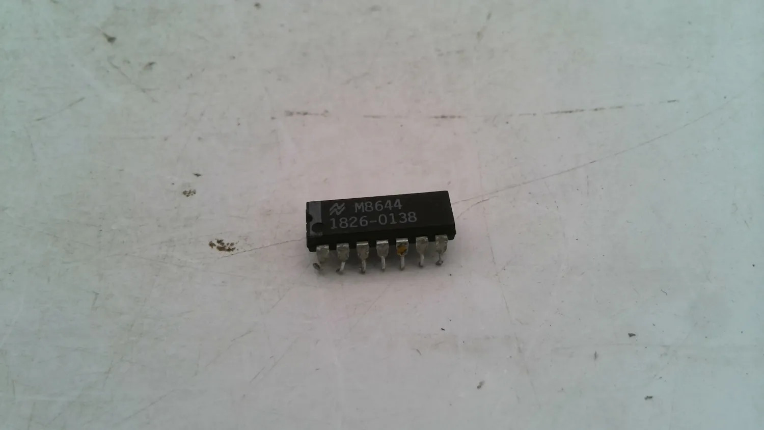 SIGNETICS M8644 1826-0138 LOGIC IC DIP