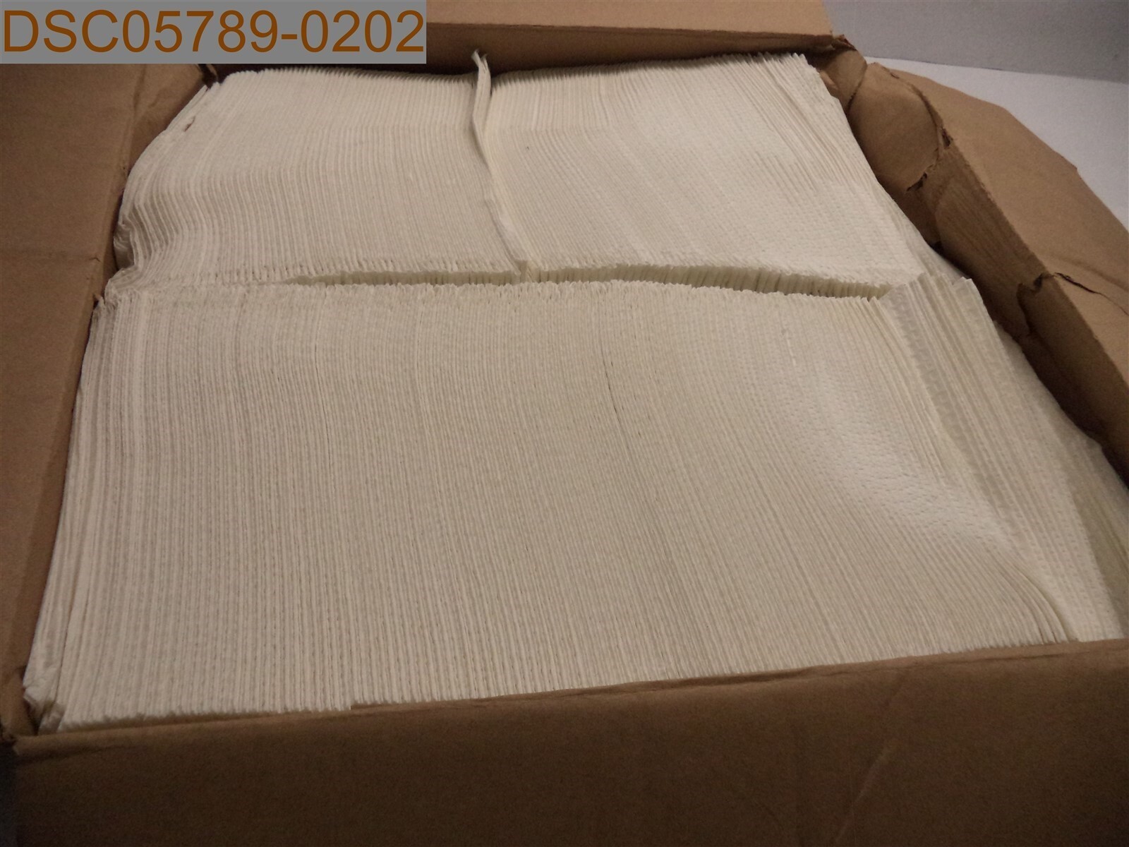 QTY = 500: TIDI 2 Ply Tissue/Poly Towels, 17″x18″, White, 917471, 00618125103720