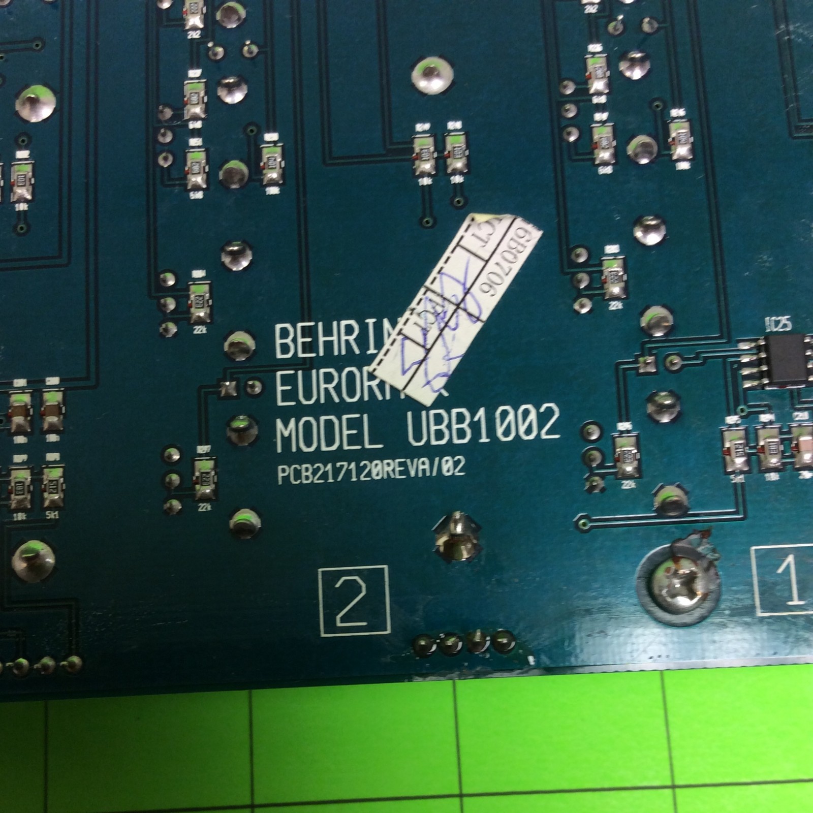 Behringer Eurorack UBB1002 Mixer Board PCB217120