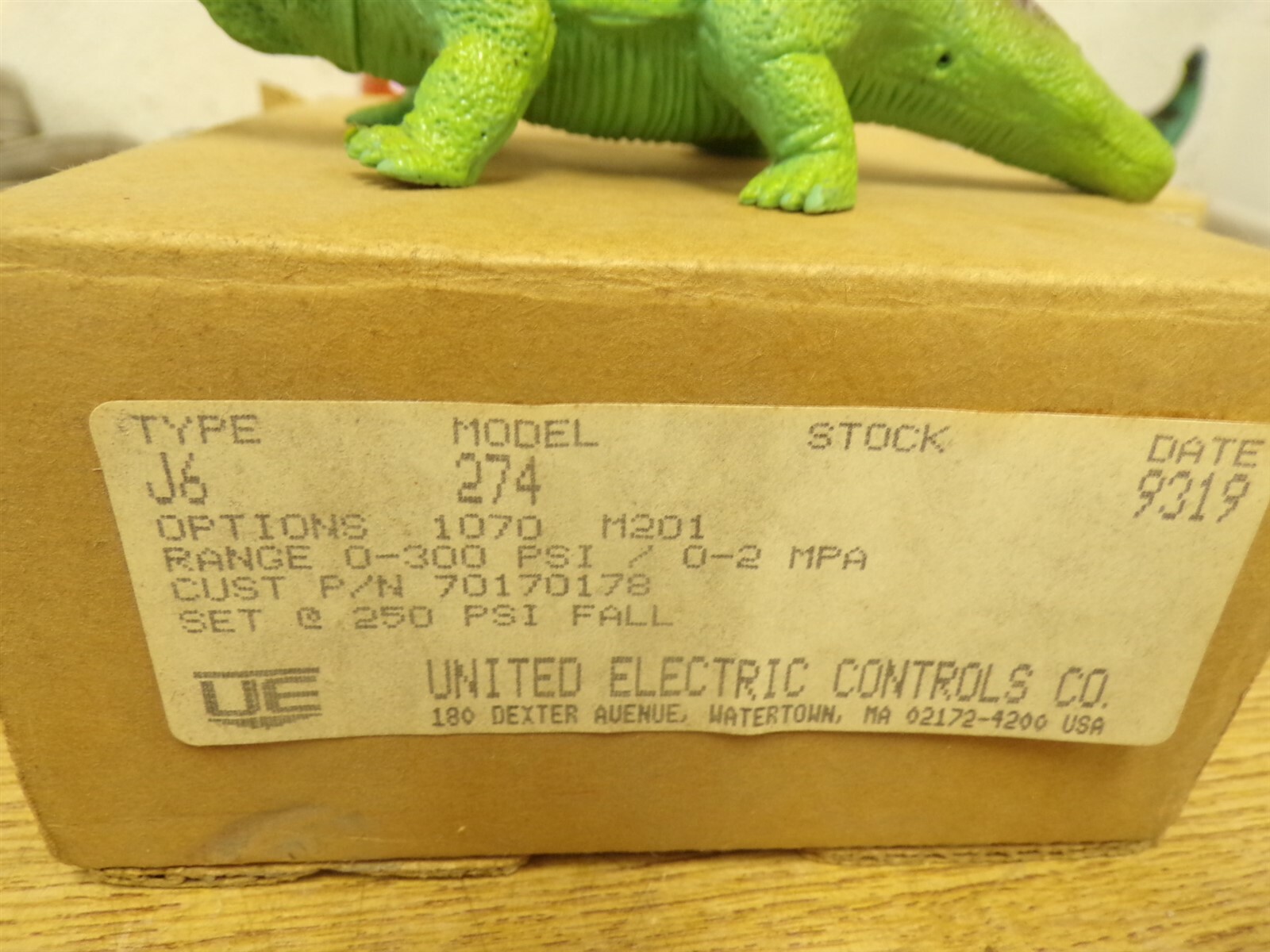 NEW UE J6 274 United Electric Pressure Switch 1070 M201 70170D178 FREE SHIPPING