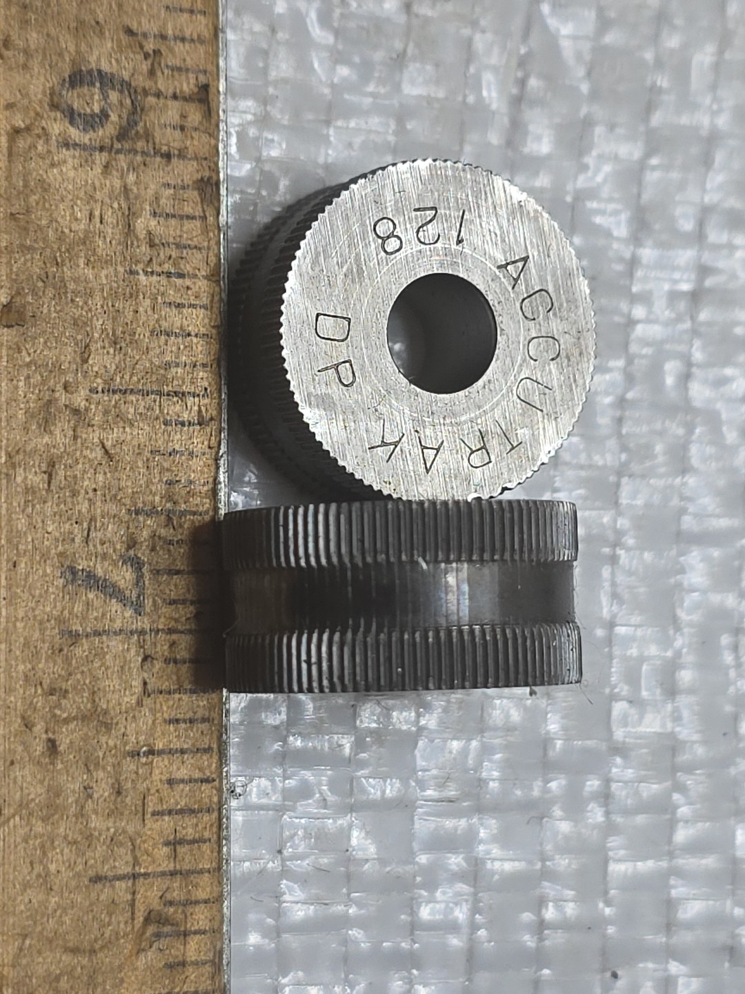ACCU TRAK 128 DP KNURL WHEEL 3/4″ X 3/8″ X 1/4″ LOT OF 2 NOS