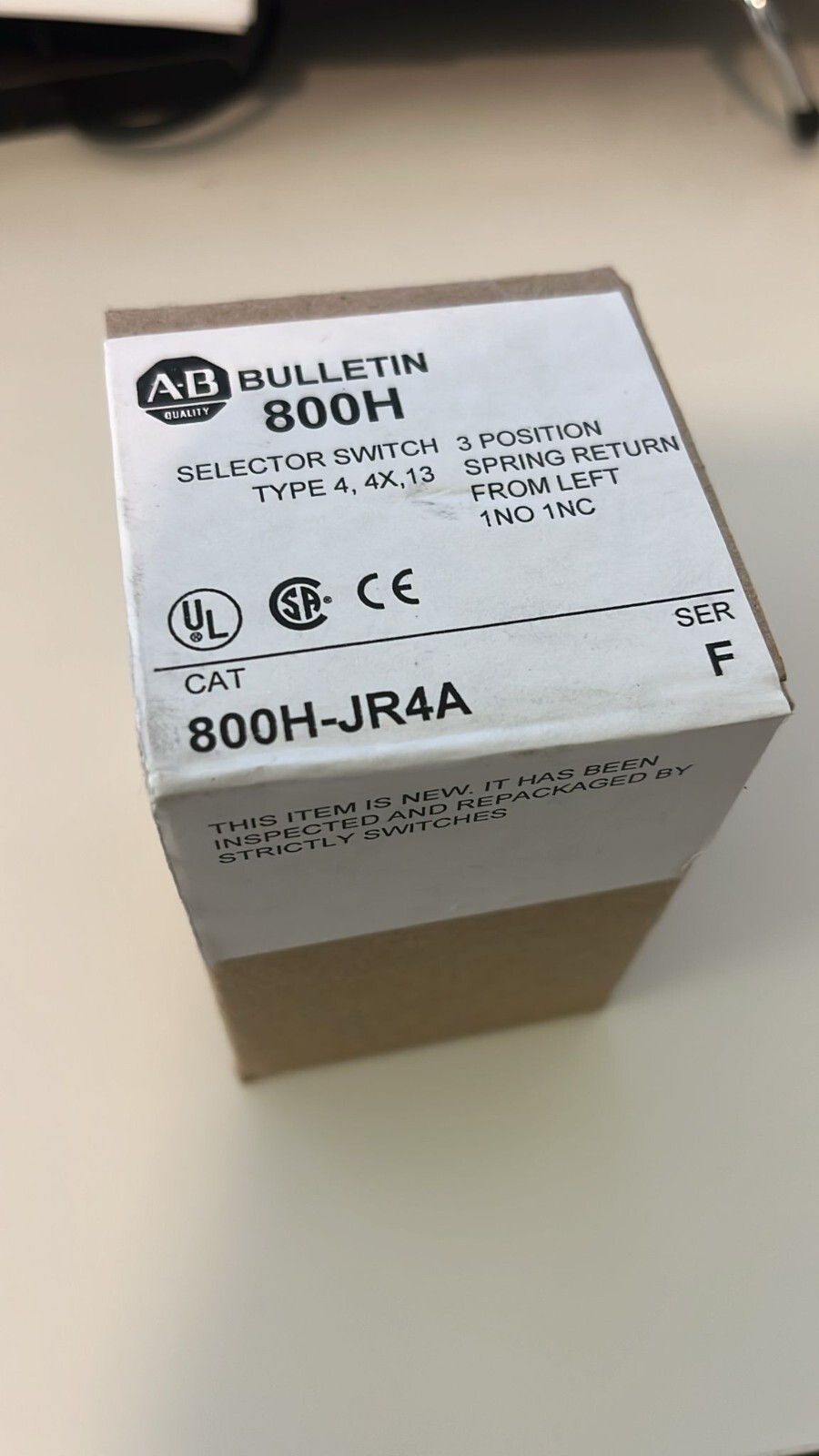 Allen Bradley 800H-JR4A Selector Switch 800HJR4A