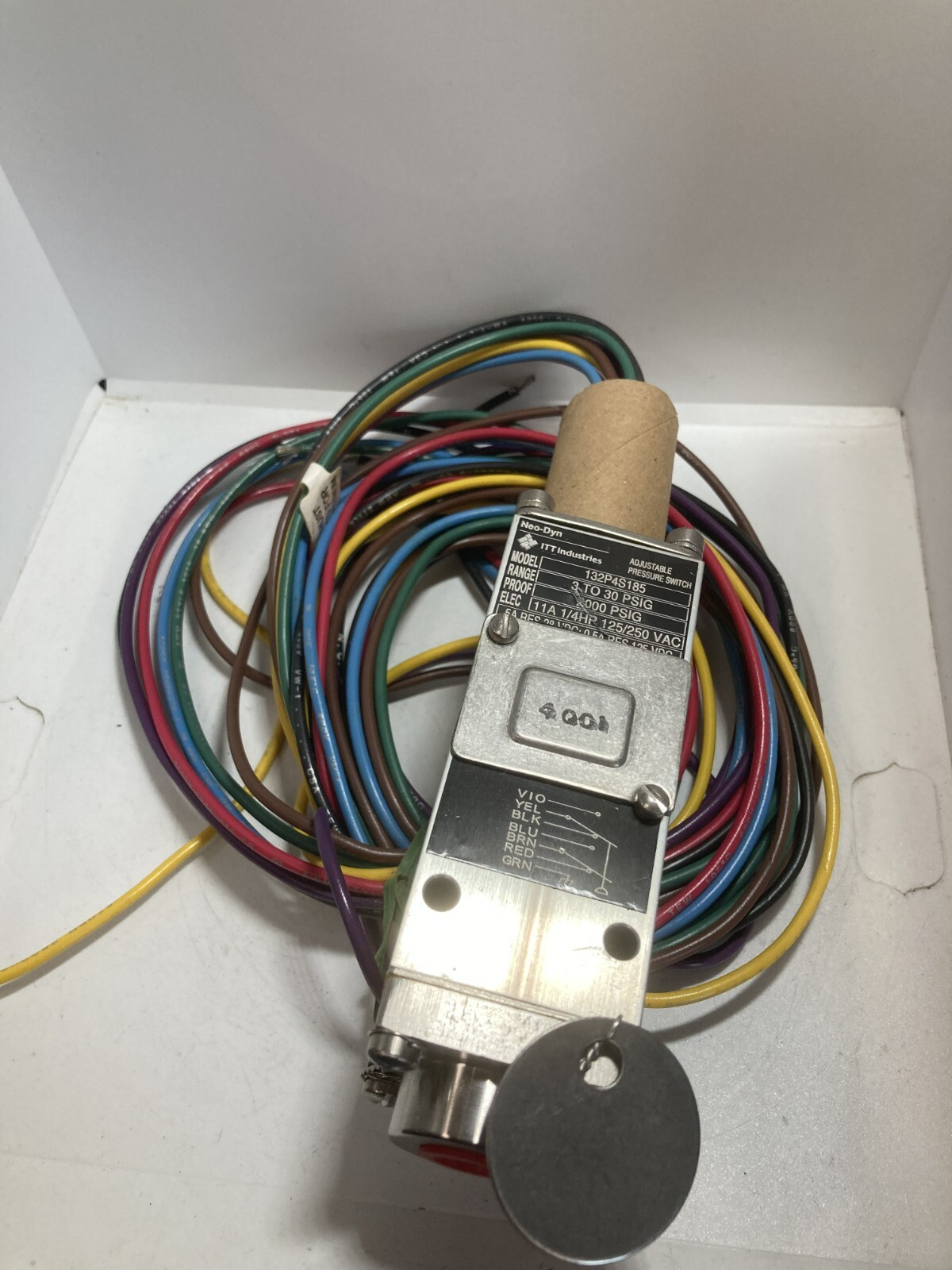 NEO-DYN 132P4S185 PRESSURE SWITCH ADJUSTABLE 3-30 PSIG 2000 PSIG PROOF NNB