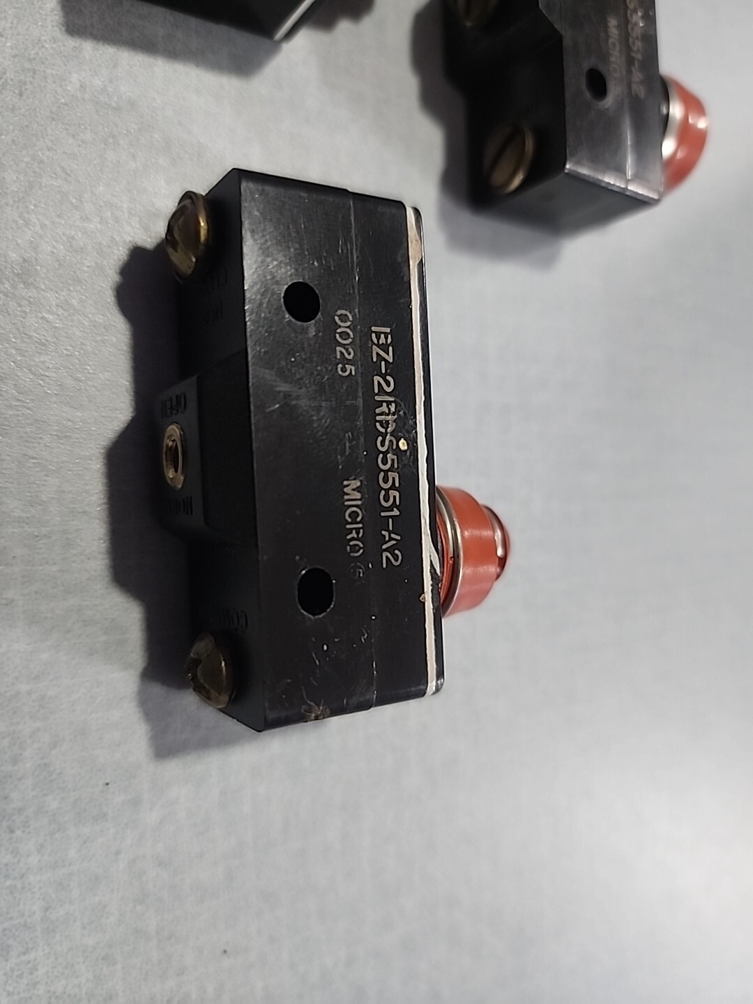 NEW Lot (3) Honeywell BZ-2RDS5551-A2 MICRO SWITCH: BZ Series