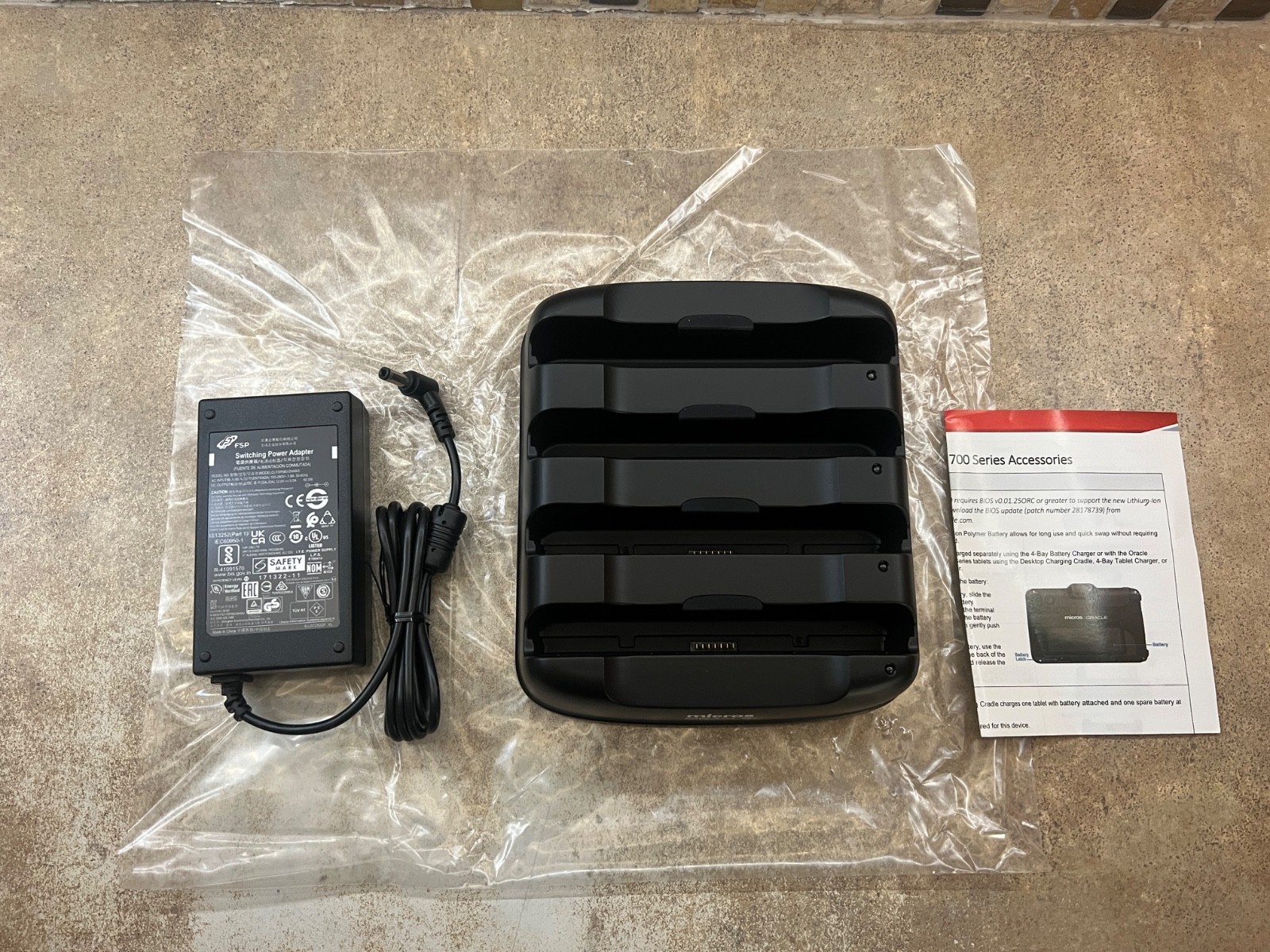 ORACLE MICROS 734360 ACC-001-307M 4-BAY 721 721P TABLET BATTERY CHARGER
