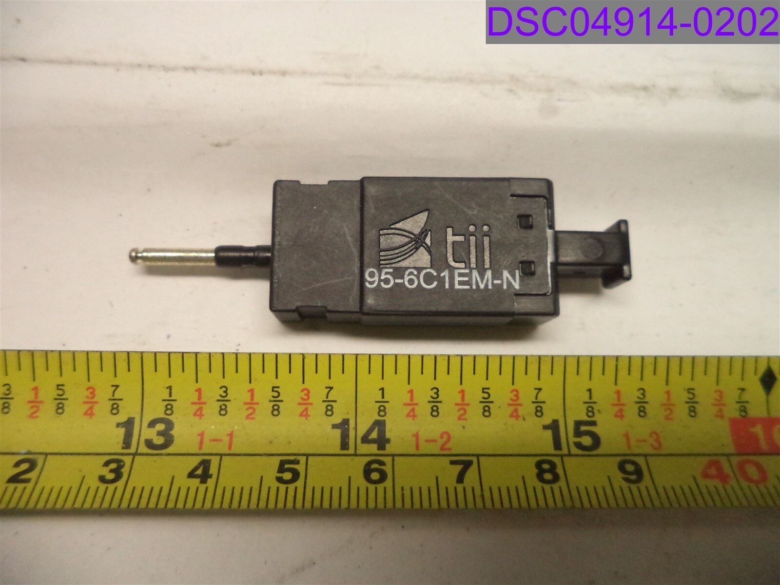 Qty = 100: tii Porta Systems 1-Pin Gas Tube Protector P/N 95-6C1EM-N
