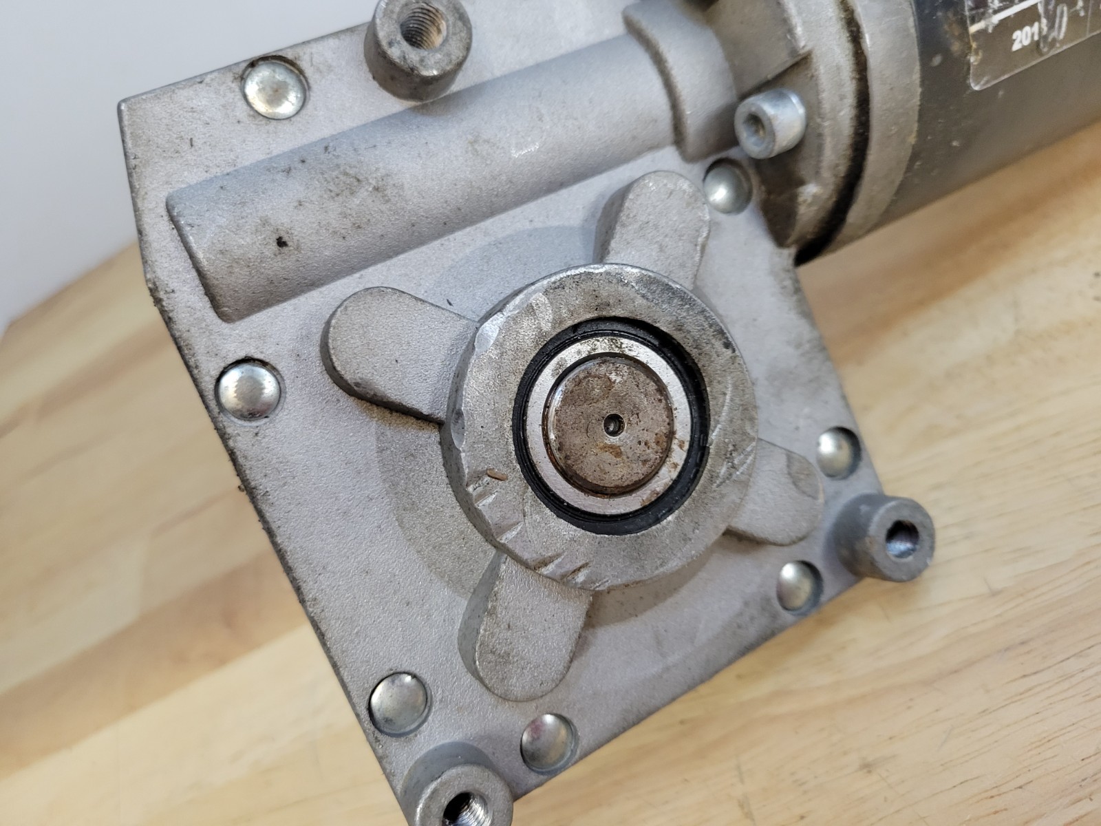 DUMP TRUCK TARP SYSTEMS MOTOR AND GEARBOX USED