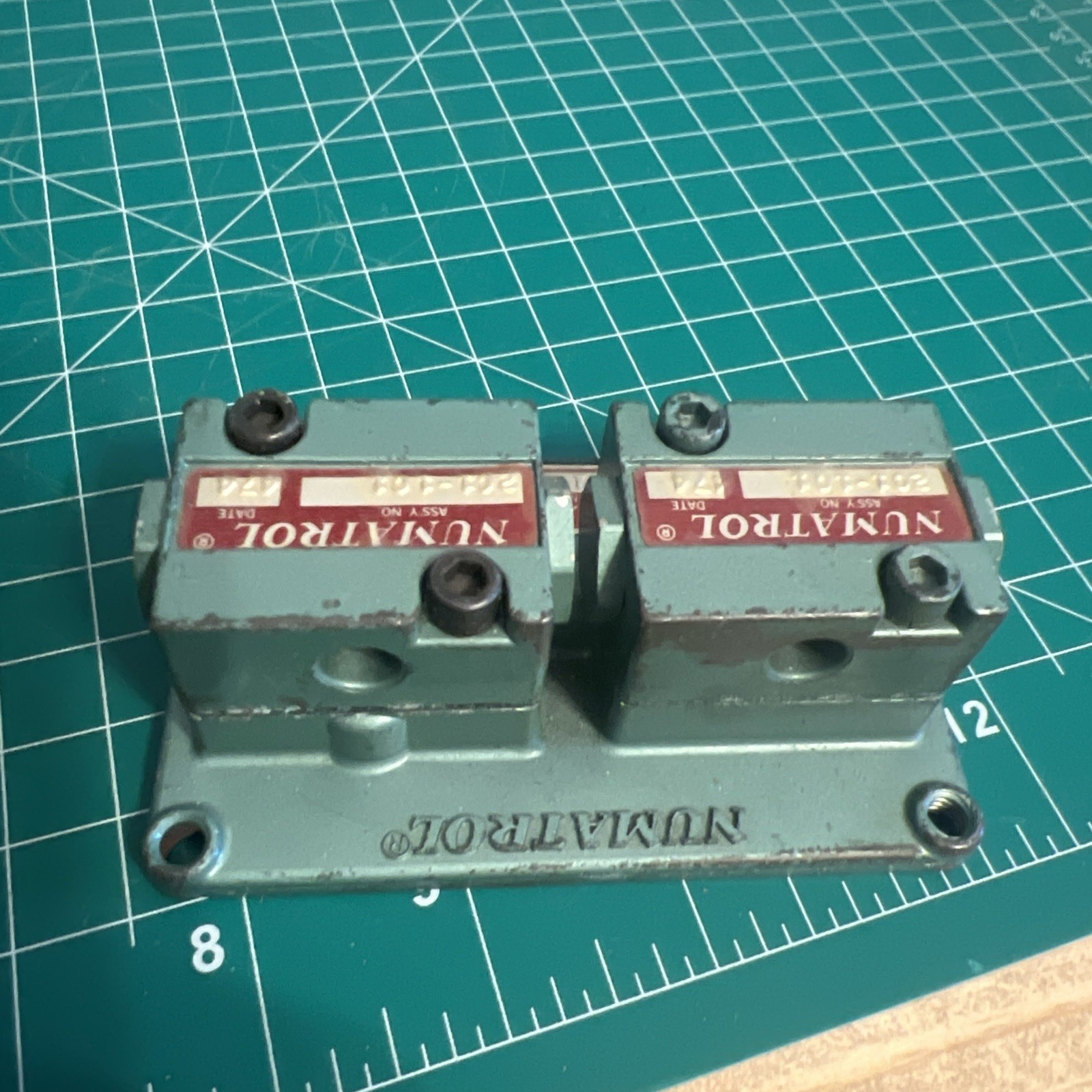 Numatrol ORO-0104 AND 2 (201-101) AIR SOLENOID VALVES