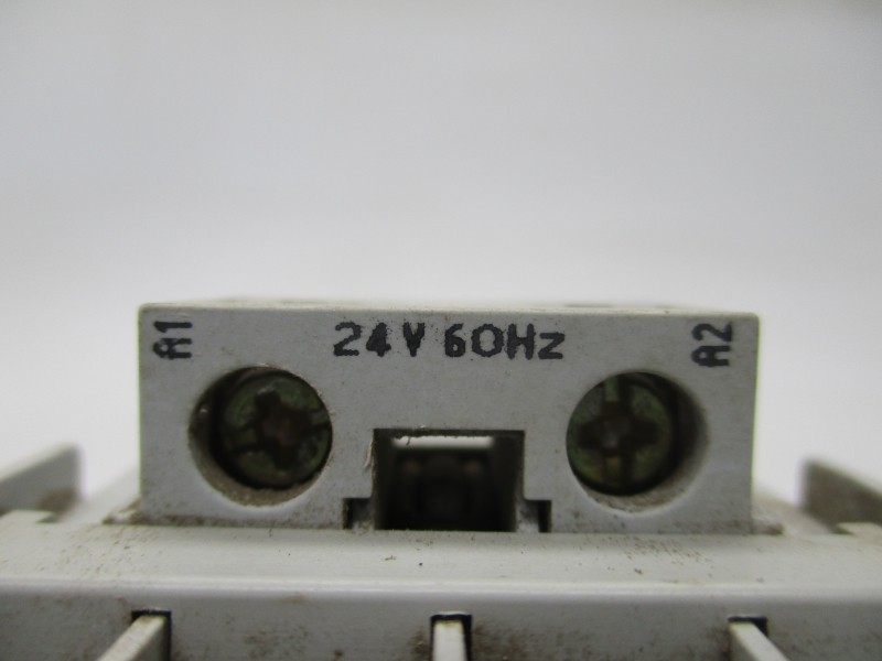 SPRECHER+SCHUH CA7-9-10 24V 32A UNMP