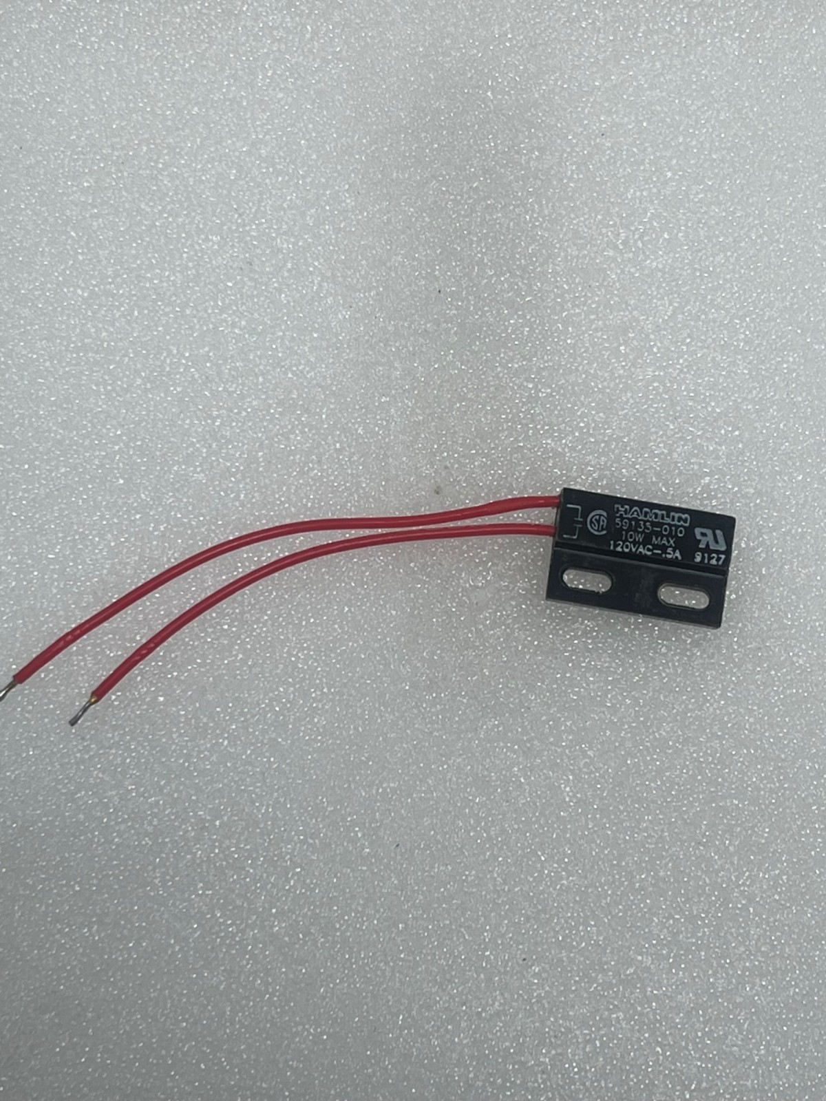 New – Hamlin Proximity Sensor 59135-010 10W MAX, 120VAC – 0.5A