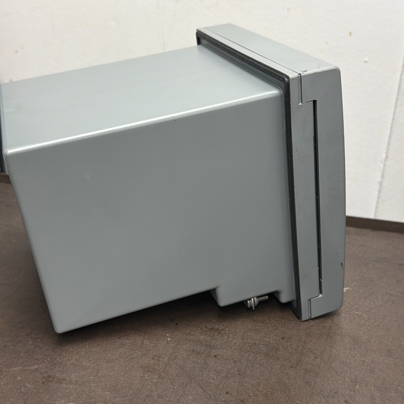 HONEYWELL UDA2182-NN1-NN2-NN-N-000C-EE Control Analyzer