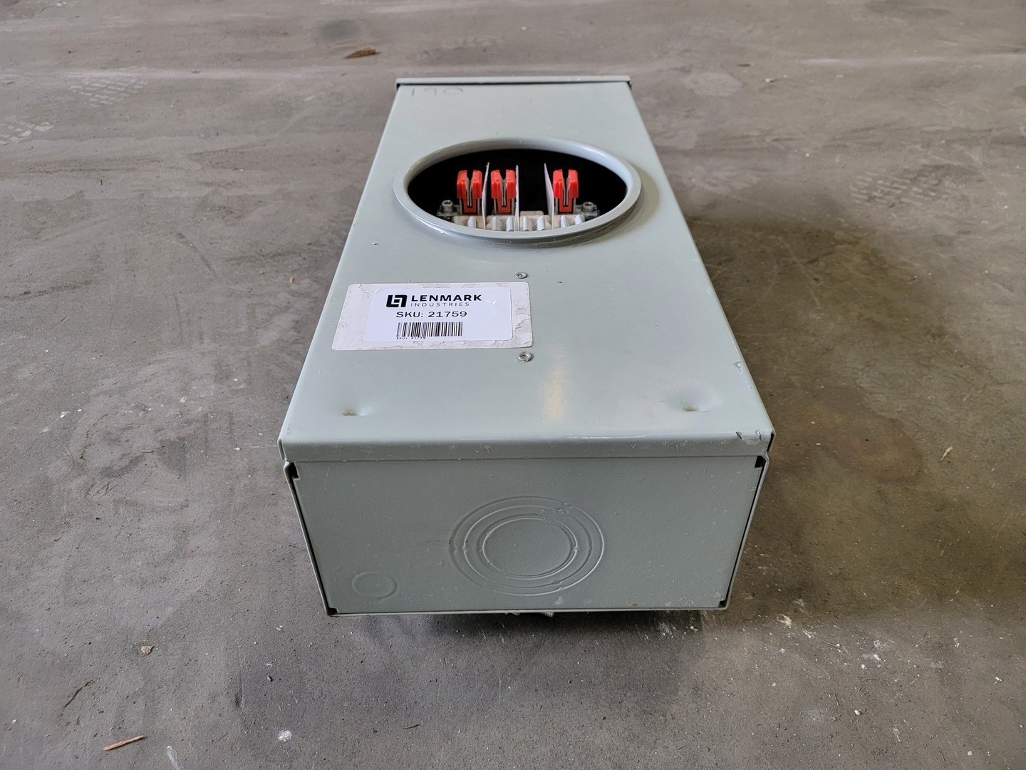 HYDEL SFC700PW 100 A, 600V PolyPhase Meter Socket w/ Hub Closure Plate –