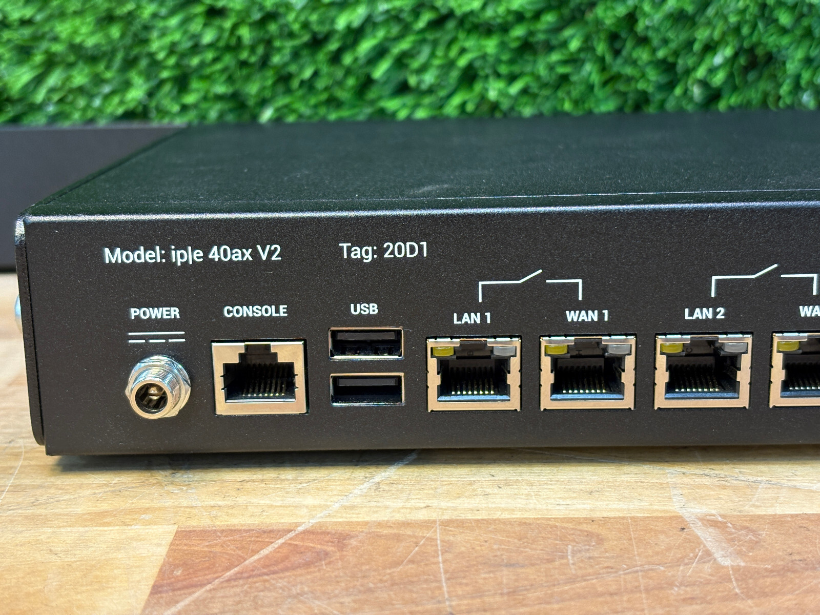 Pre Owned | InfoVista 40-05-XX / ip|e 40ax V2 IP Traffic Management Switch Only
